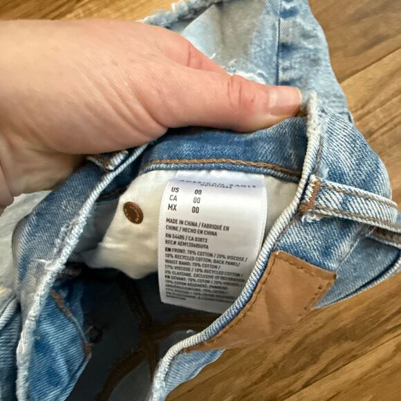 American Eagle Striged Relaxed Shorts Distressed Size 00 - Picture 3 of 6